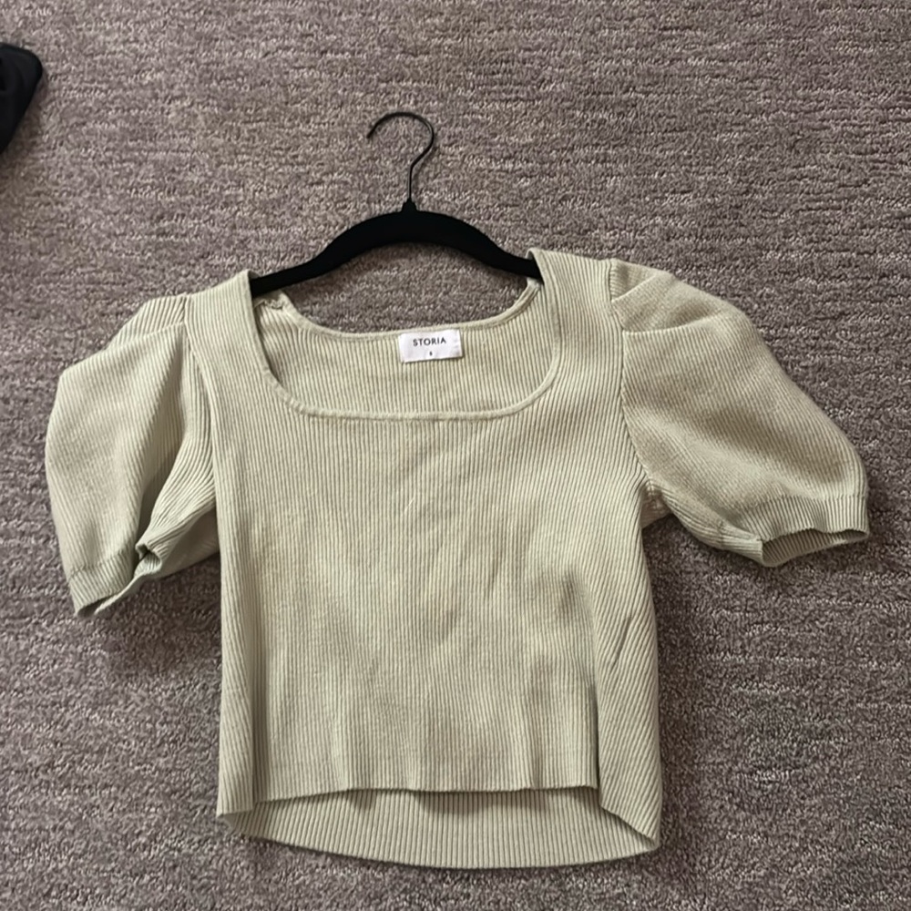 Green pretty top